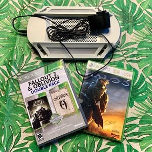 3 XBOX 360 games and cooling unit